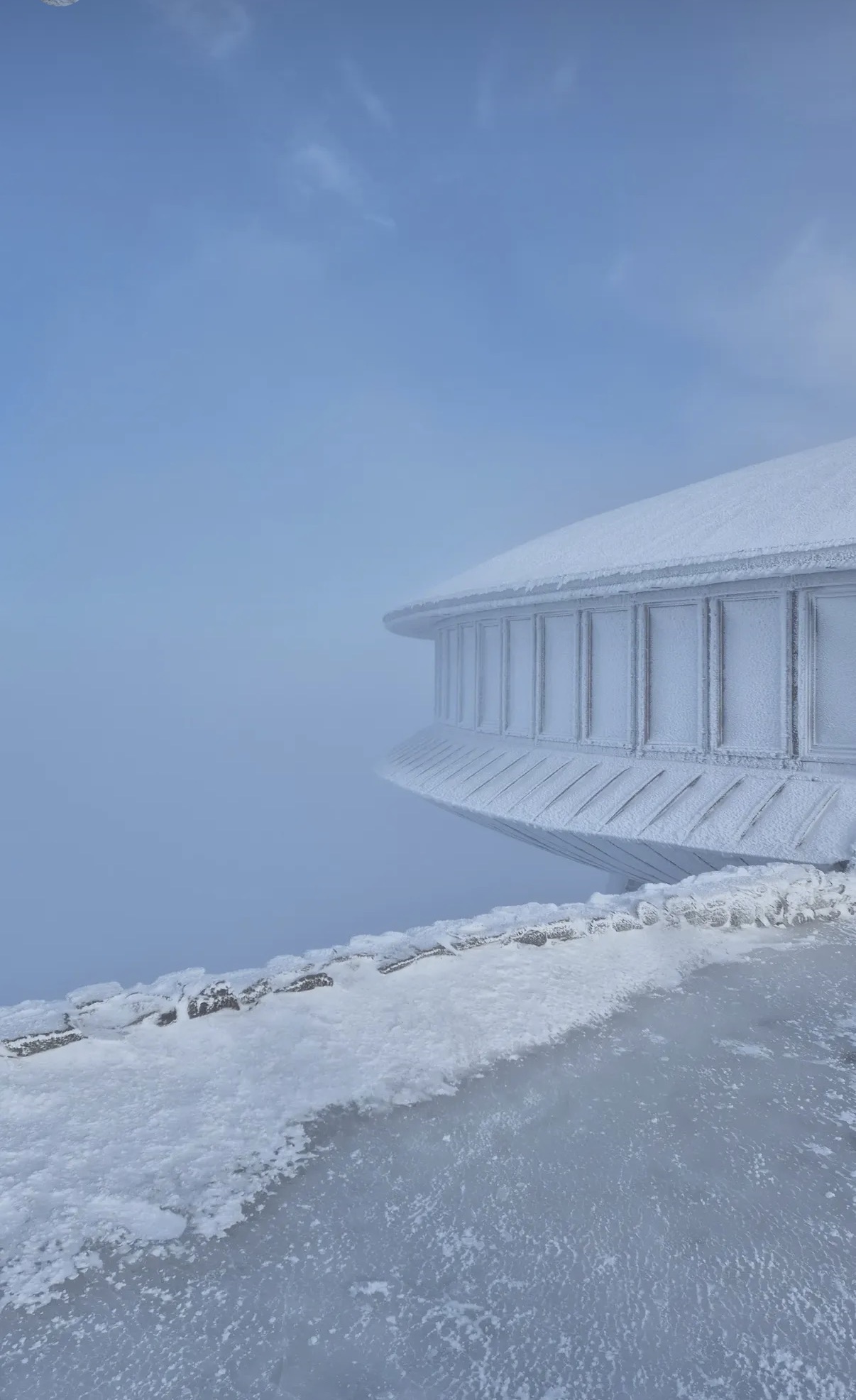 Widok na Śnieżkę z Karpacza